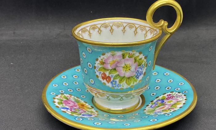 Contemporary Nantgarw porcelain